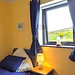 Shore On Valentia Island - Cosy Comfort At The Sea In Kerry Knights Town