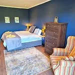 Shore On Valentia Island - Cosy Comfort At The Sea In Kerry Knights Town