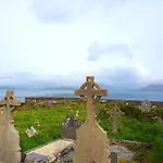 Shore On Valentia Island - Cosy Comfort At The Sea In Kerry Knights Town