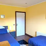 Shore On Valentia Island - Cosy Comfort At The Sea In Kerry Feriehus