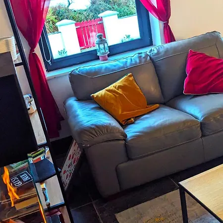 Dom wakacyjny Shore On Valentia Island - Cosy Comfort At The Sea In Kerry Knights Town