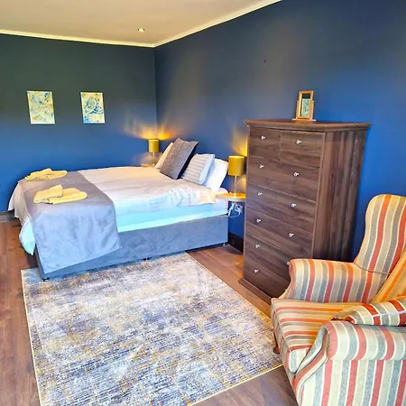 Shore On Valentia Island - Cosy Comfort At The Sea In Kerry Knights Town