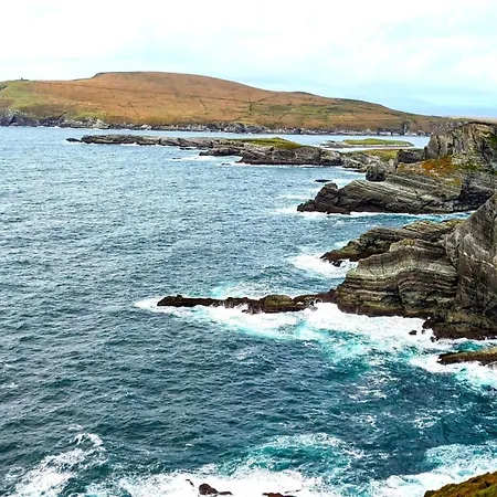 Dom wakacyjny Shore On Valentia Island - Cosy Comfort At The Sea In Kerry Knights Town