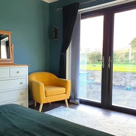 Dom wakacyjny Shore On Valentia Island - Cosy Comfort At The Sea In Kerry Knights Town