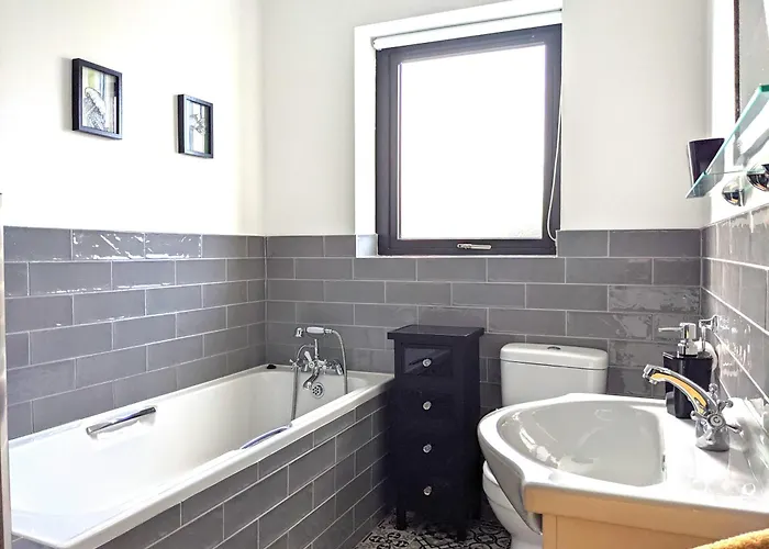 Shore On Valentia Island - Cosy Comfort At The Sea In Kerry Nyaraló *