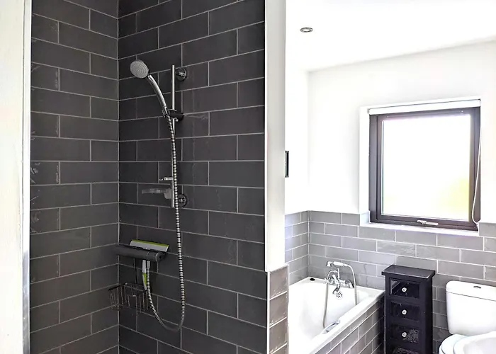 Shore On Valentia Island - Cosy Comfort At The Sea In Kerry Nyaraló