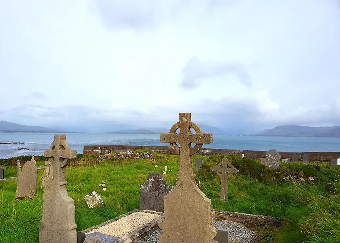 Shore On Valentia Island - Cosy Comfort At The Sea In Kerry Knights Town