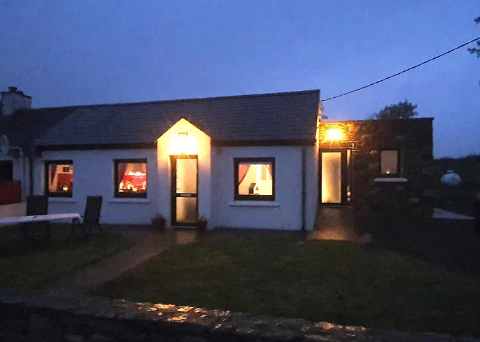 Shore On Valentia Island - Cosy Comfort At The Sea In Kerry Nyaraló Knights Town